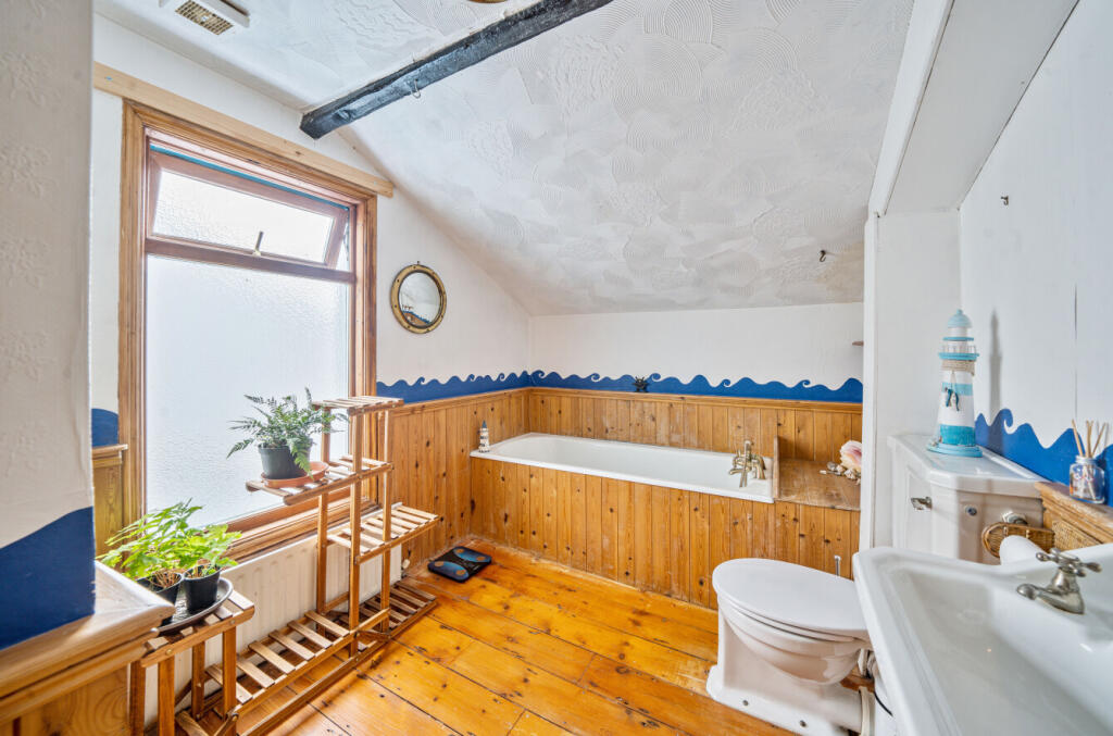 1324712-1-6876297...