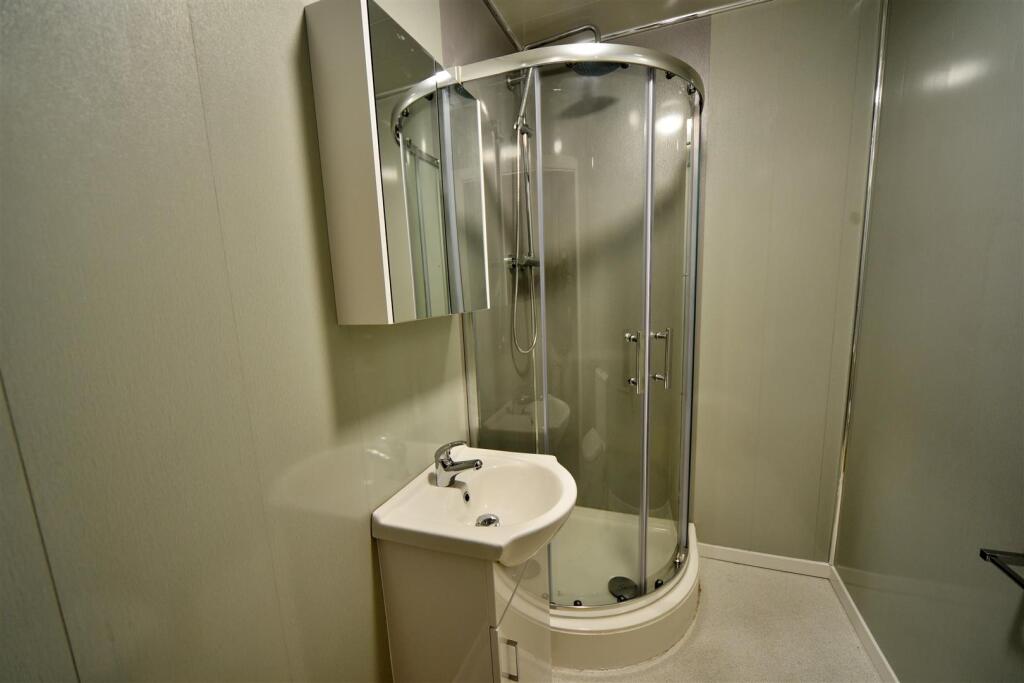 165AR_Room12_05.JPG