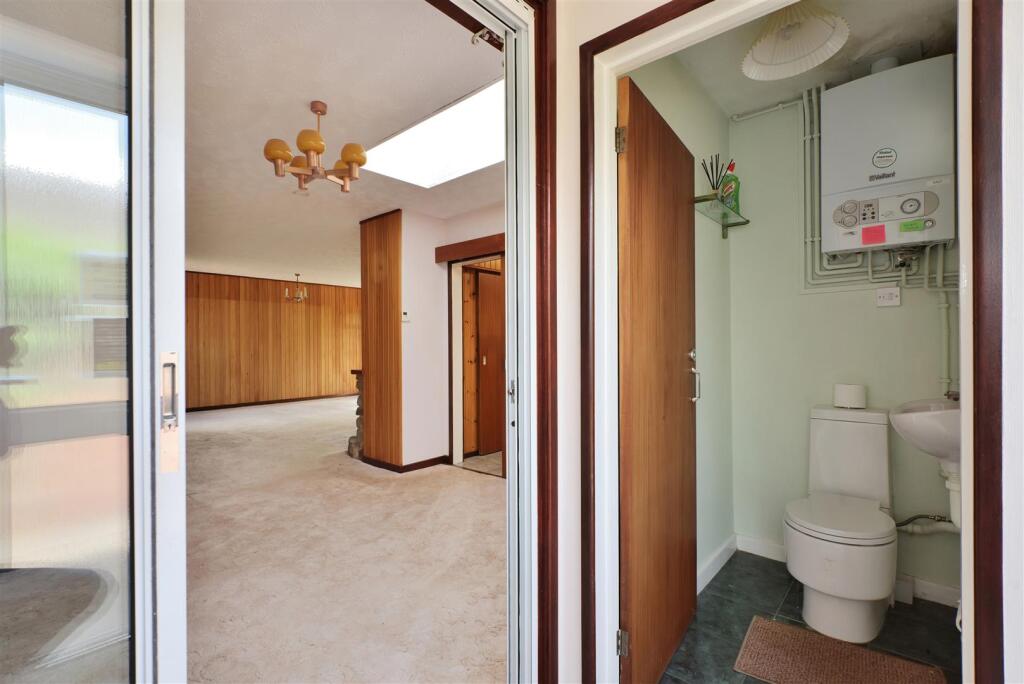 6 Croft Road Clehonger (23).jpg