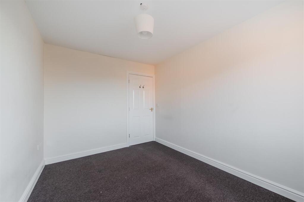 Bedroom 5-2.jpg
