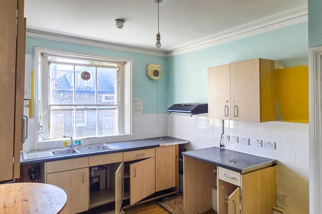 24 Moorhouse Road, Notting Hill, London W2 5DJ