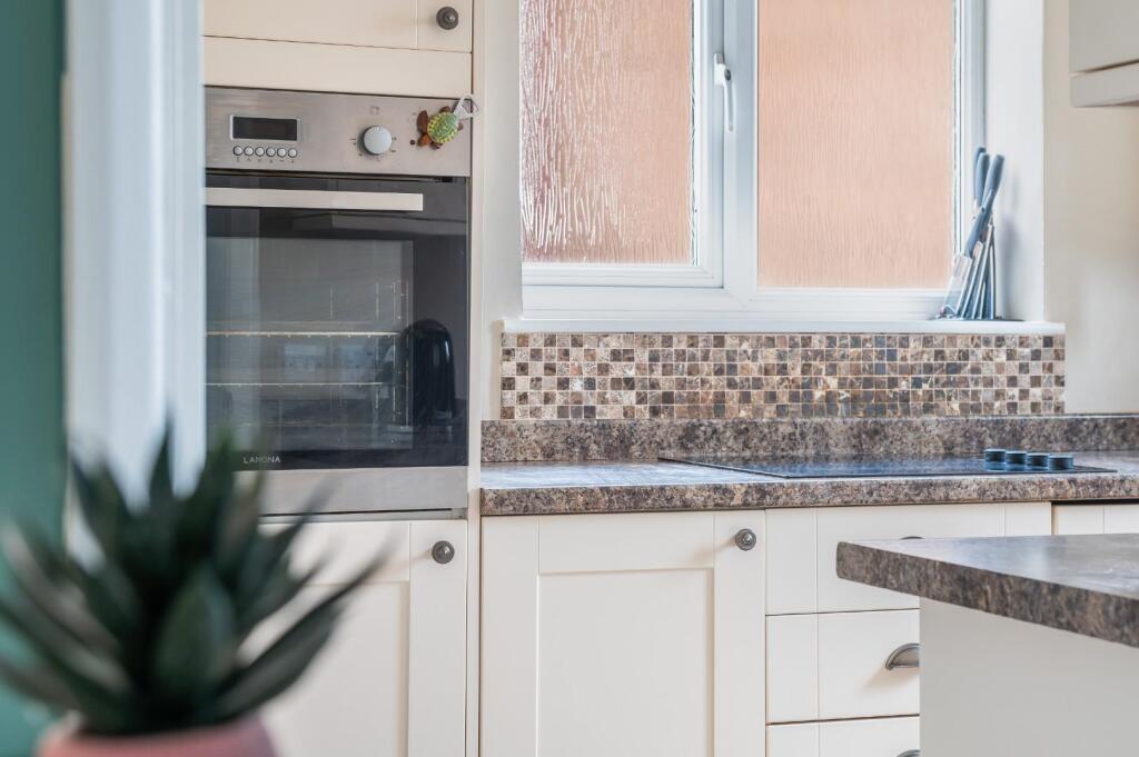 WOLSEY CLOSE, (4).jpg