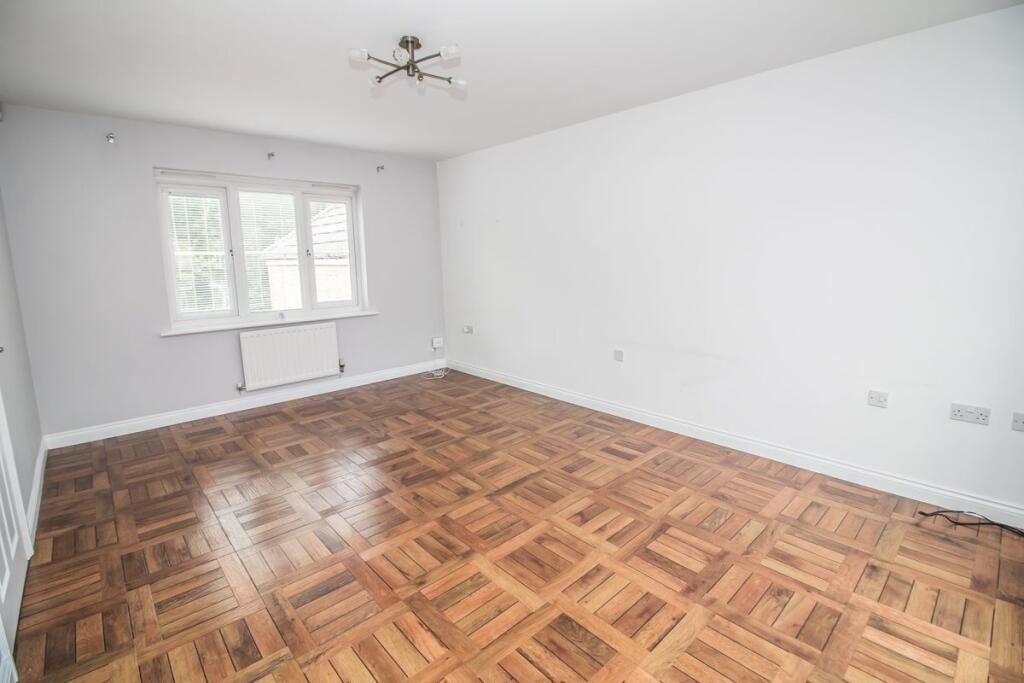 Level 1 Lounge Pic 2.