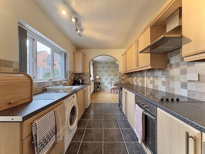 BREAKFAST KITCHEN