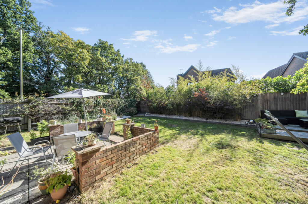 1357850-18-68d581...