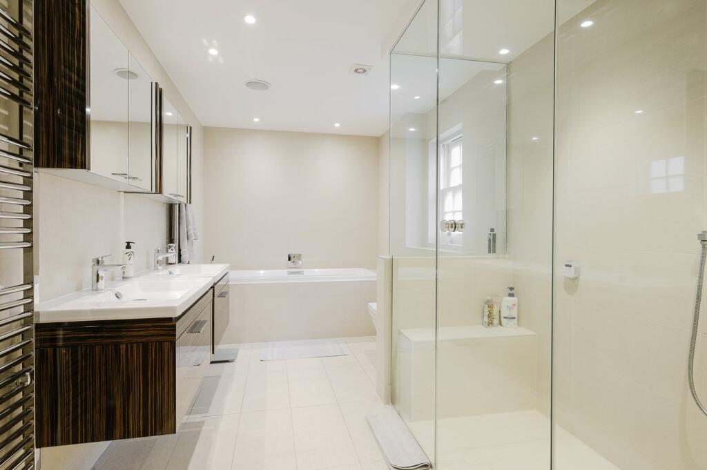 Principal Ensuite