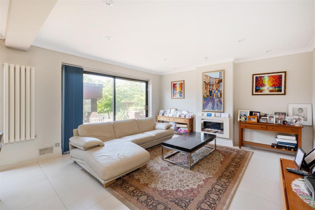 1 Abbey View Hi-16.jpg