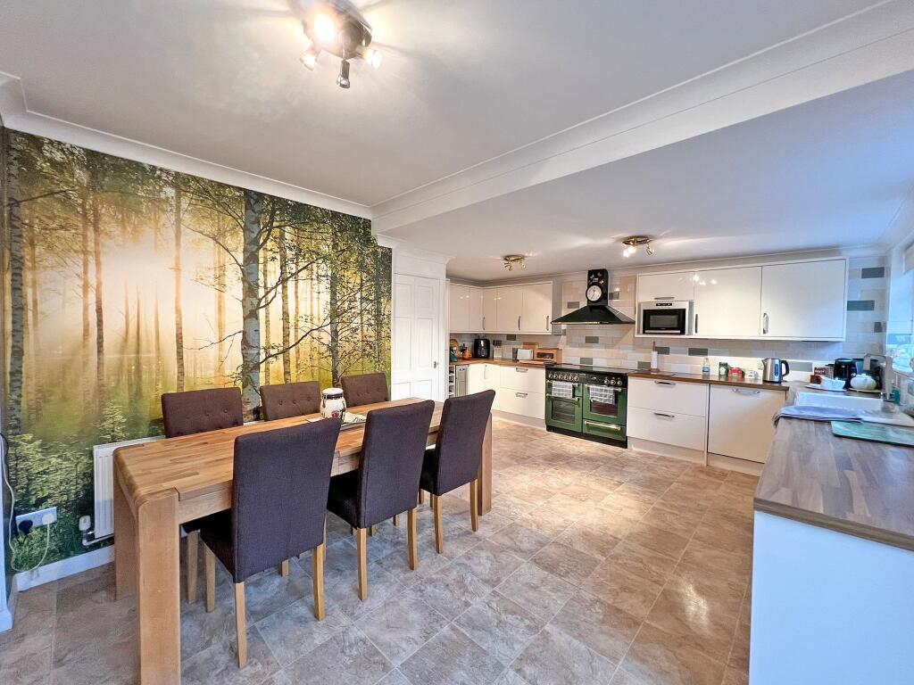 Kitchen / Diner