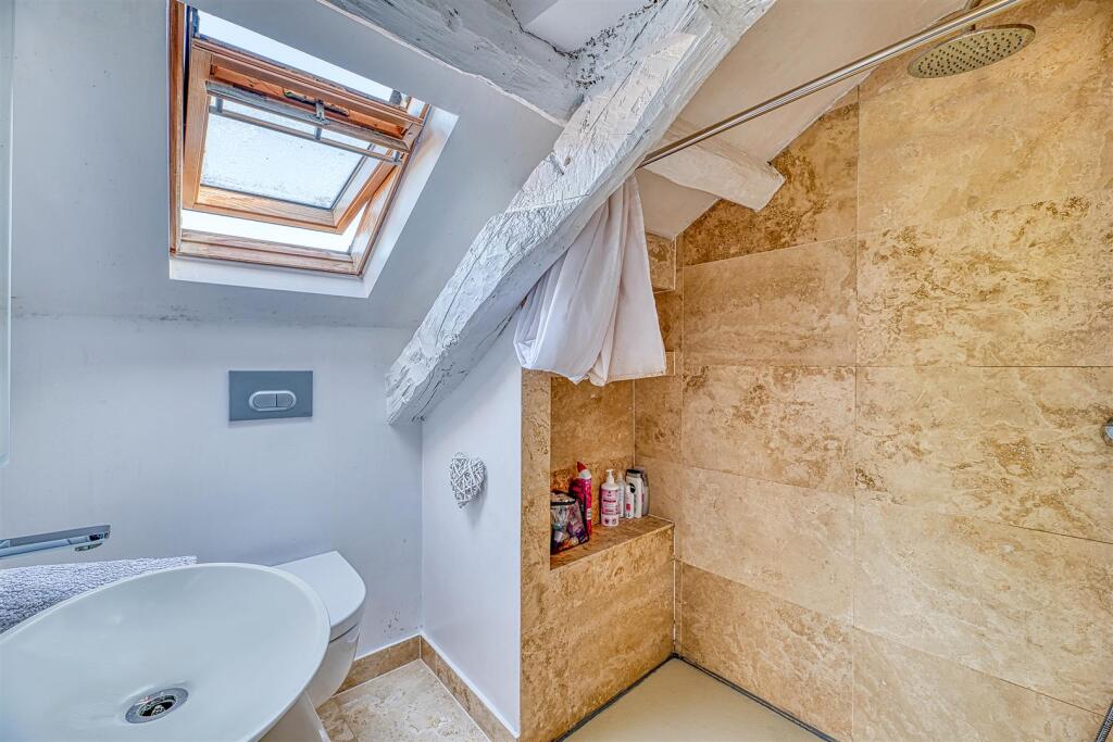Annexe Shower Room