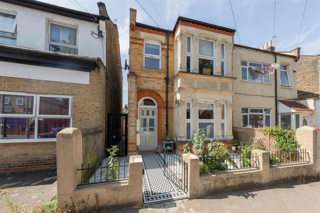 Francis Road, E10