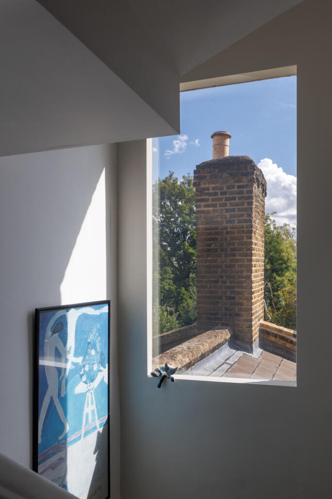 309177 - LillieshallRoad-SW4-JSouteyrat-18956.jpg