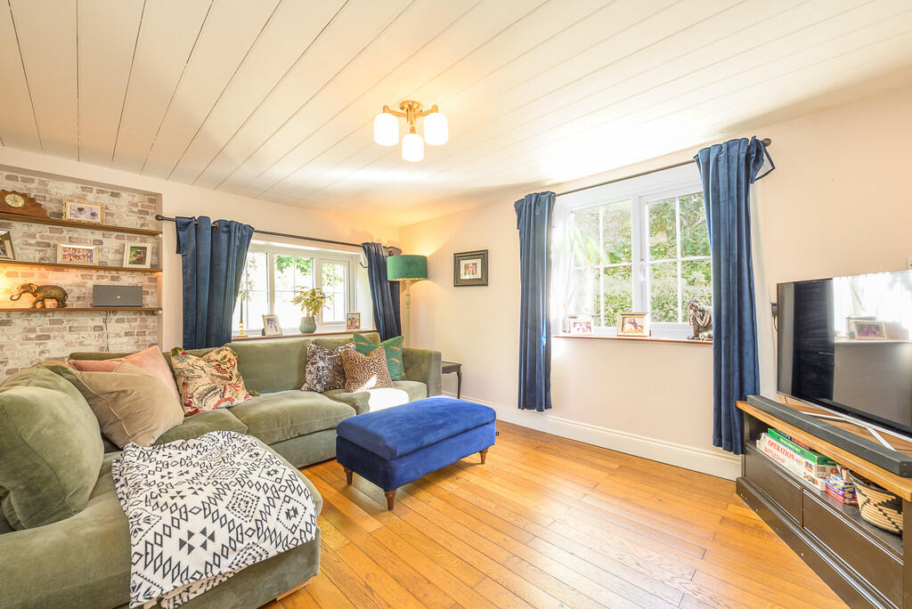 Greytree Cottage-...