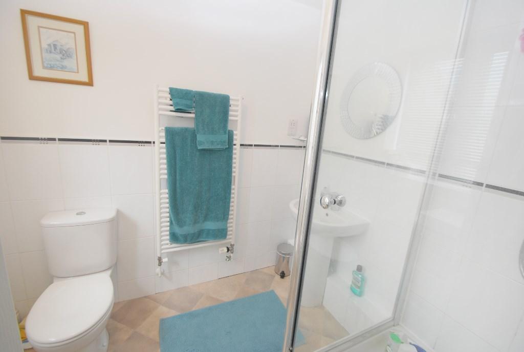 En-Suite To Bedroom2