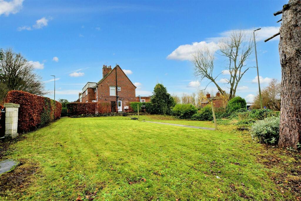 PLOT &amp; DEVELOPMENT LAND