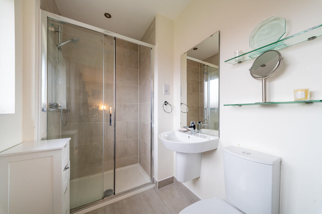 5 Curzon Avenue-1...