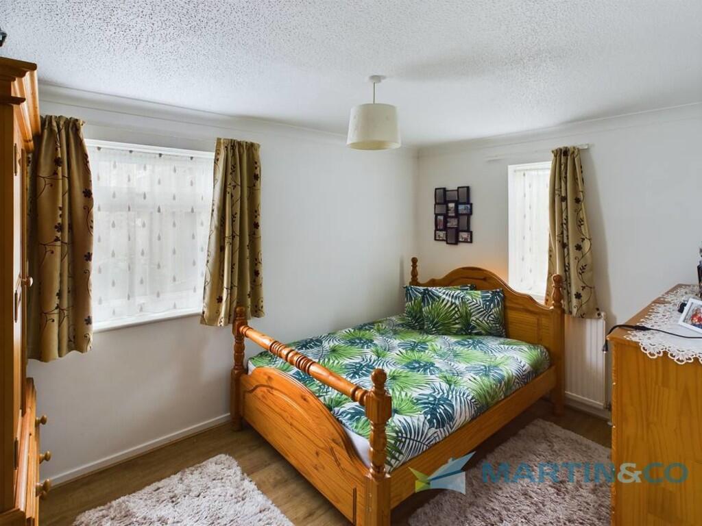 CAM02145G0-PR0046...