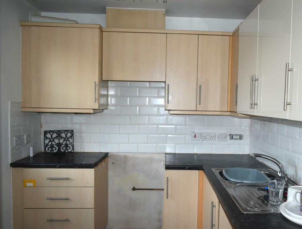 kitchena.JPG