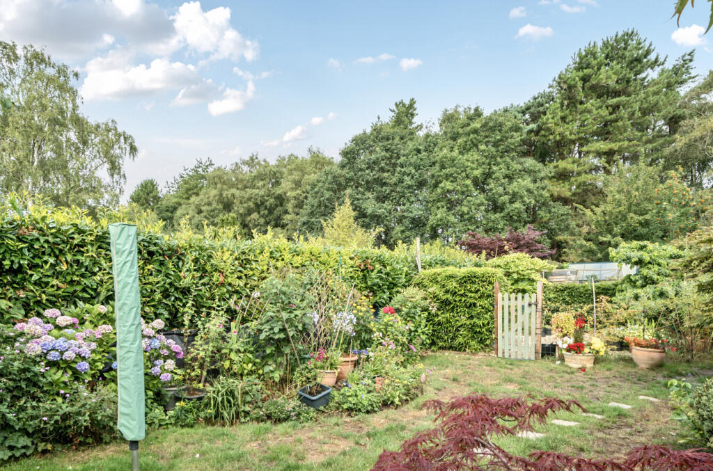 1329151-2-6887413...