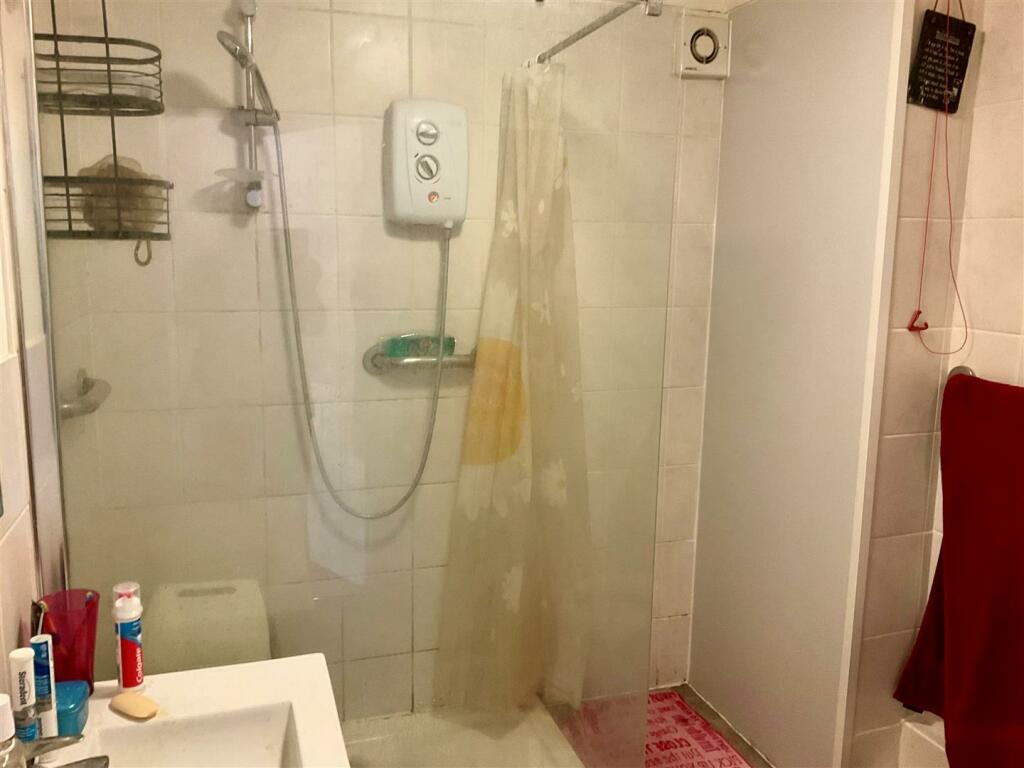 shower room.jpg