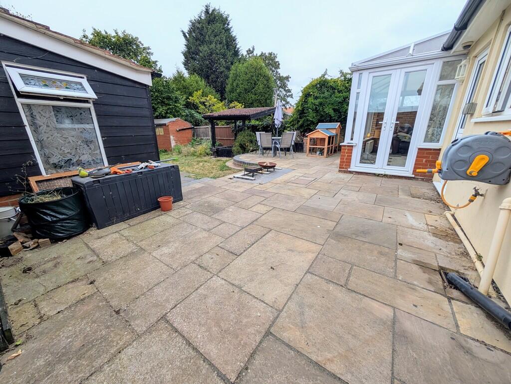 PXL_20250816_0926...