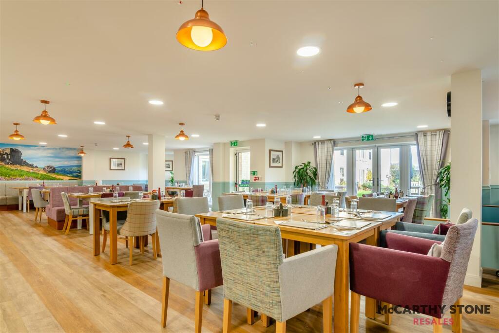 8628071-interior03.jpg
