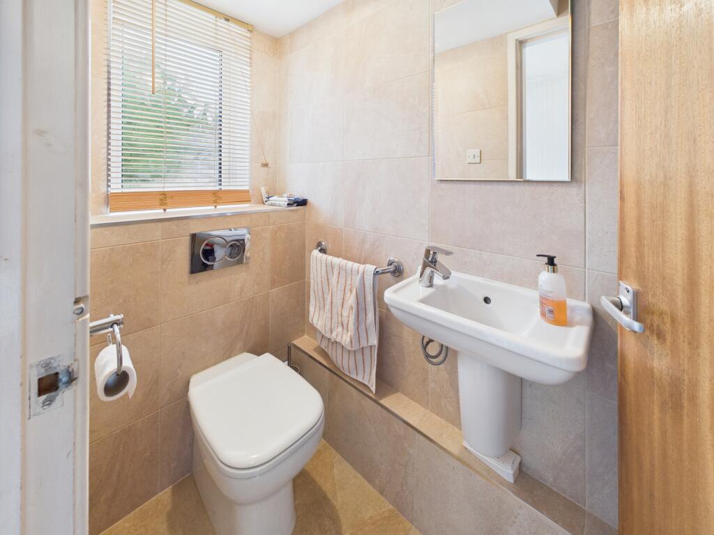 CAM04825G0-PR0119-STILL001