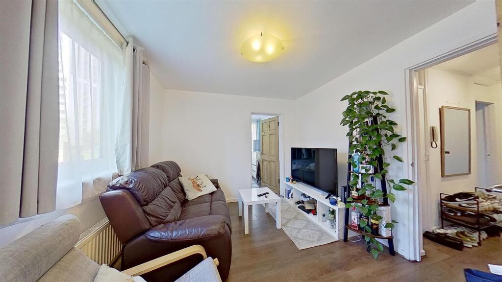 Westdean-Close-Wandsworth-SW18-03012025_142355.jpg