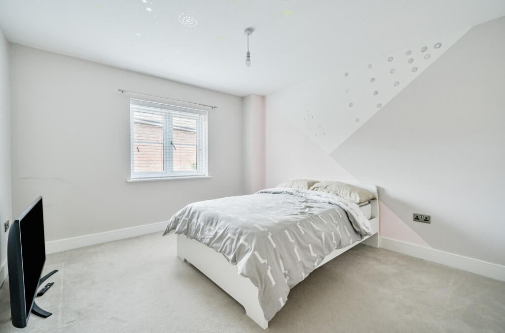 1354495-6-68c7fa8...