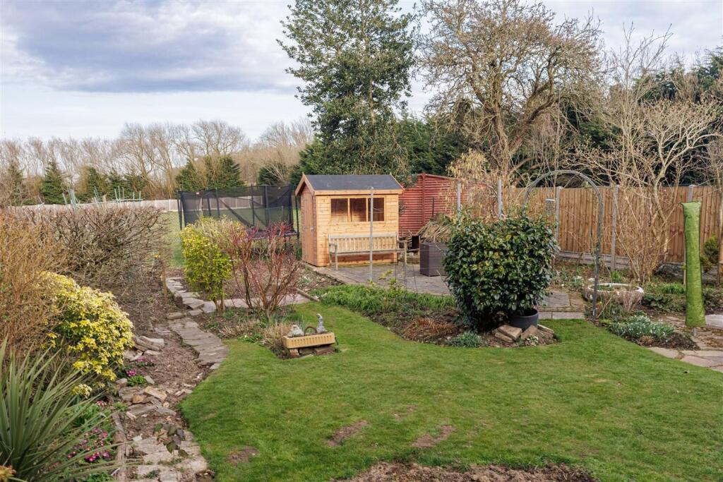 15 New Farm Dr   (34).jpg