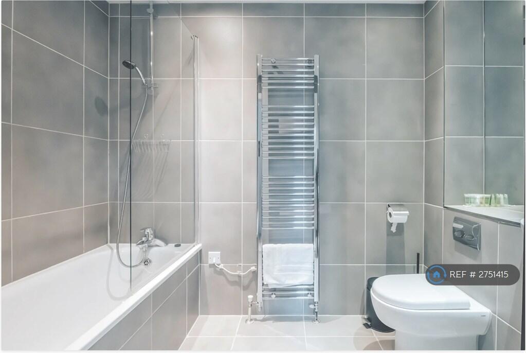 Perfect Clean Bathroom Heated Towel Rack