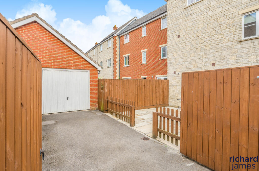 feab44d4-51ea-4ab...