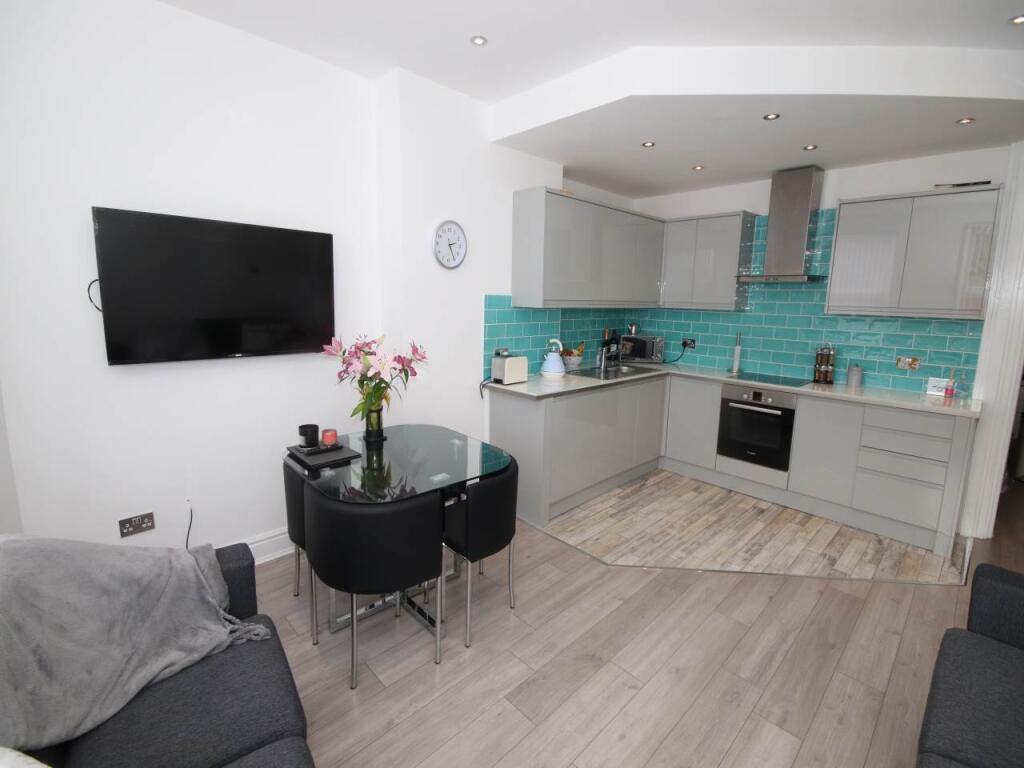 IMG_1773 Picton Road