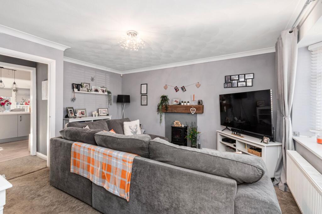 Reception Rooms &amp; Kitchen