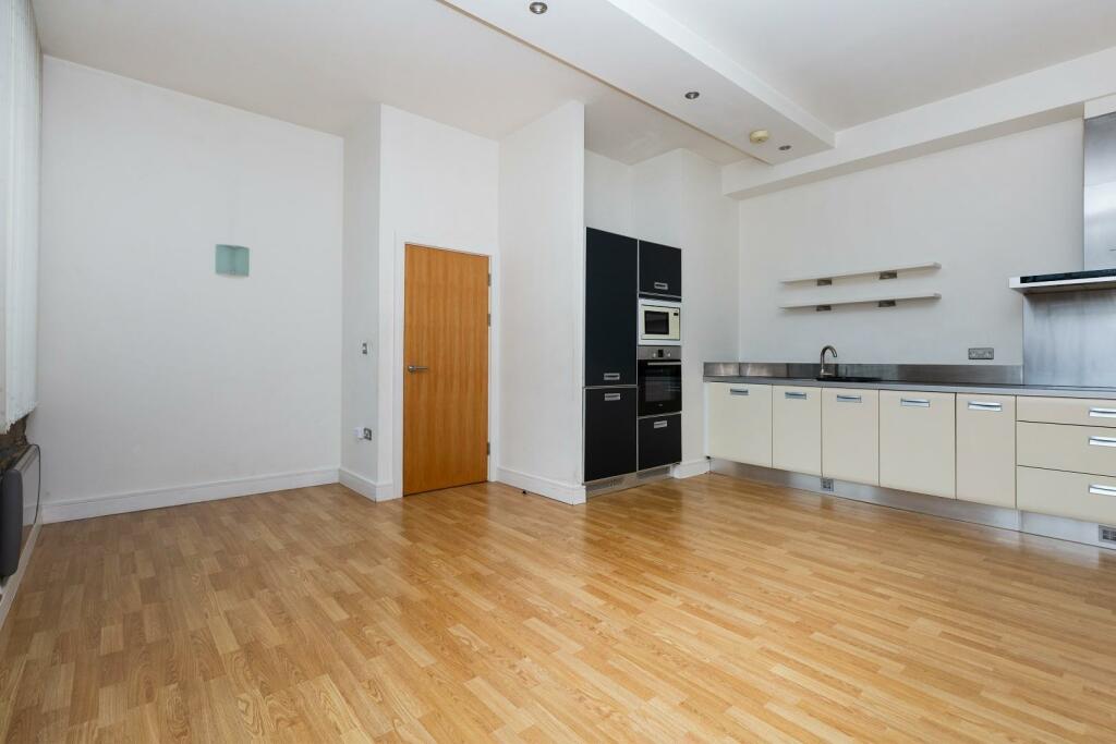 Living/Dining Kitchen