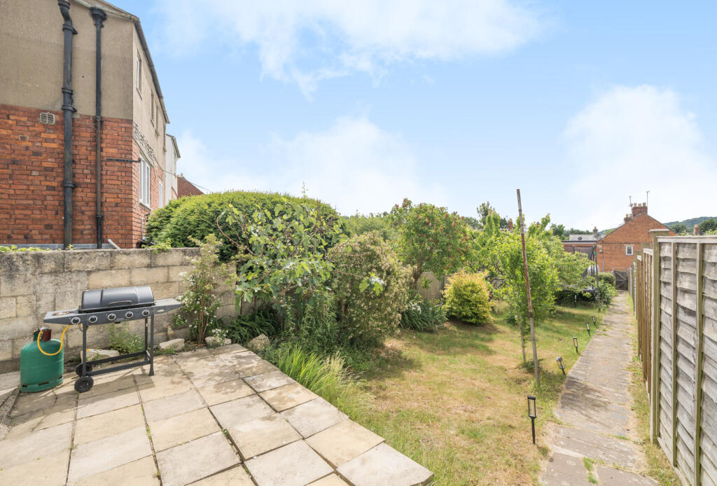 1296561-5-68383f9...