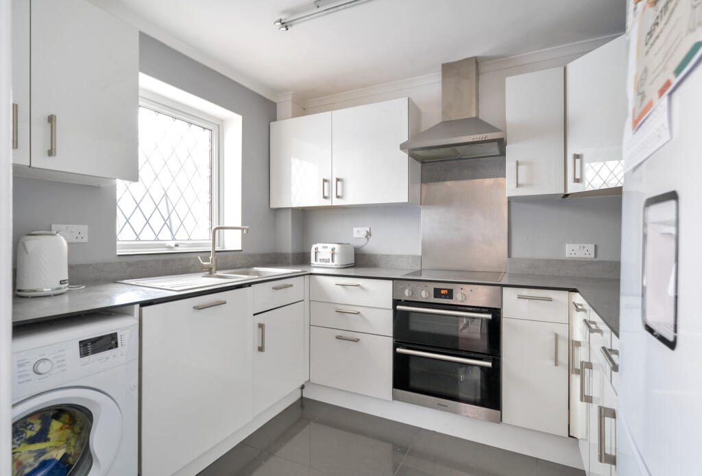 1313485-10-685999...