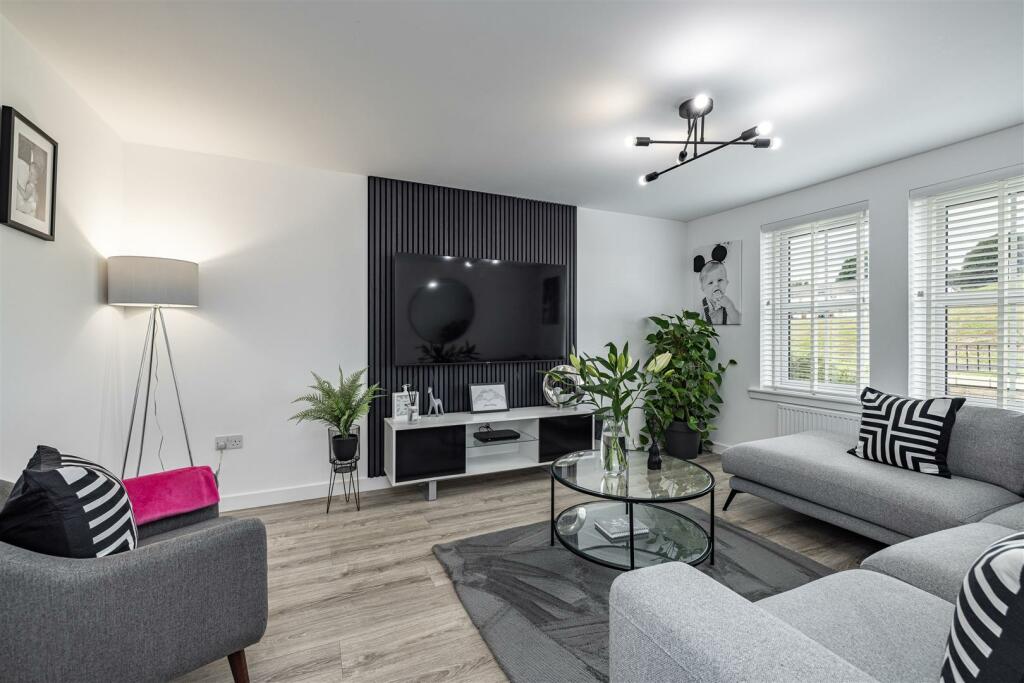 43 Knoll Park Galashiels 09.JPG
