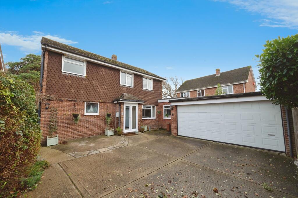 Teal Close, Hayling Island, Hampshire, PO11