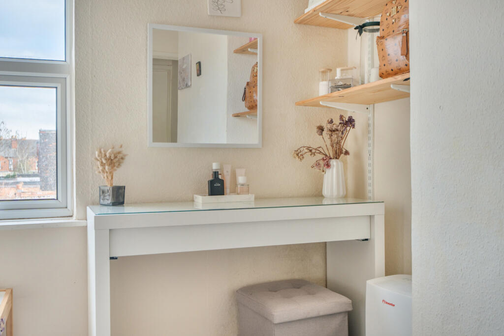 1382531-19-691ef5...