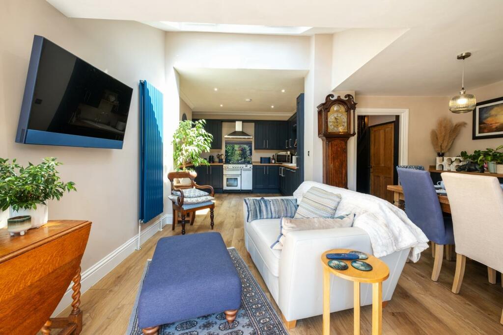 3 Out Risbygate-13.JPG