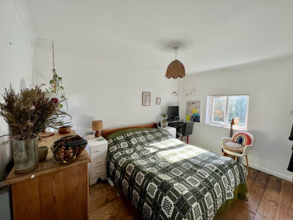 15 kings bed.jpg