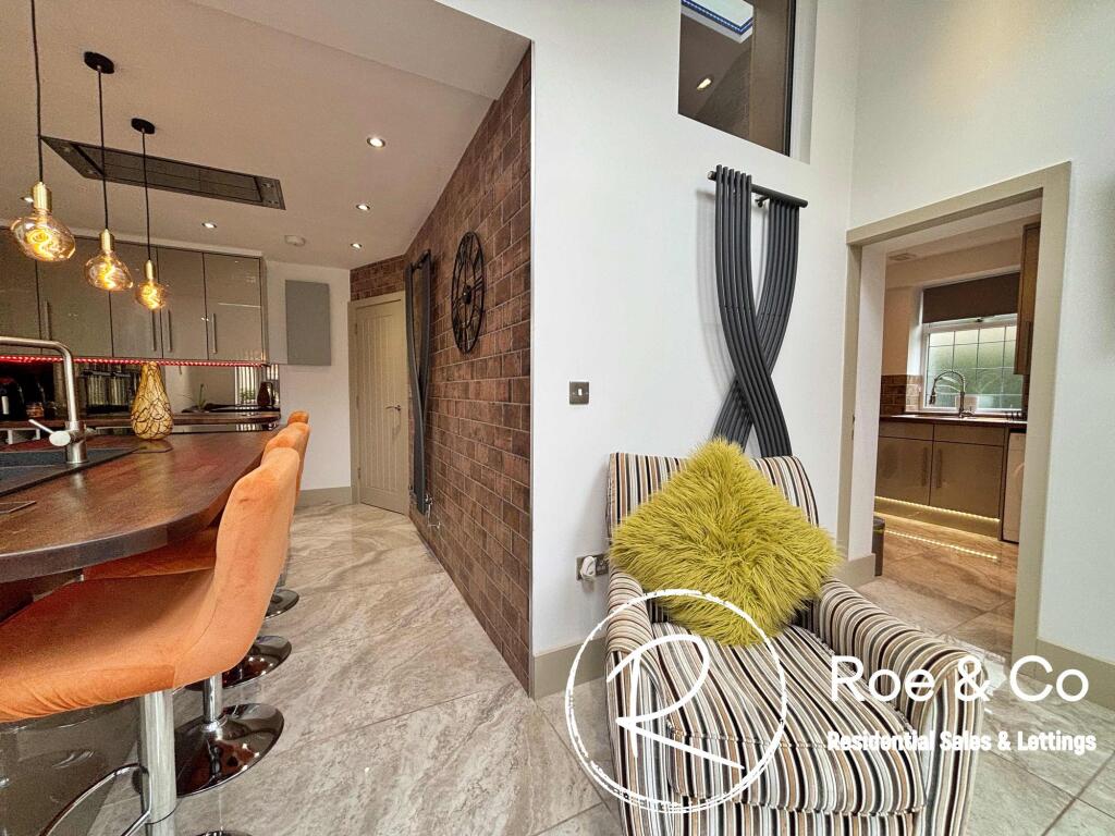 Kitchen/Family room