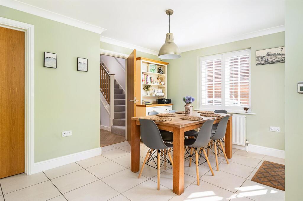 Kitchen diner