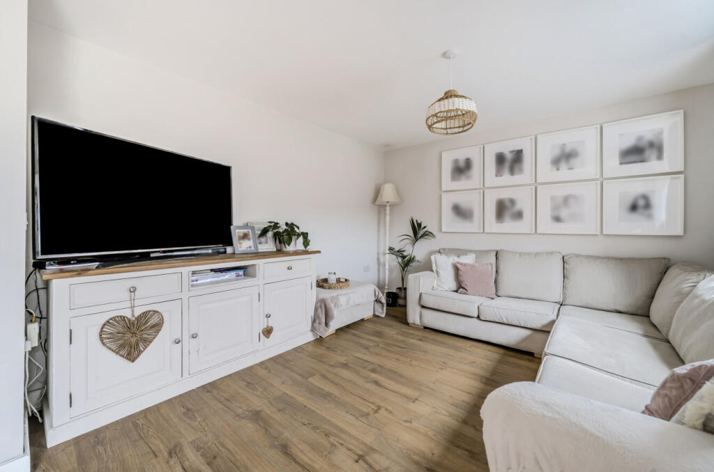 1362532-3-68e929b...