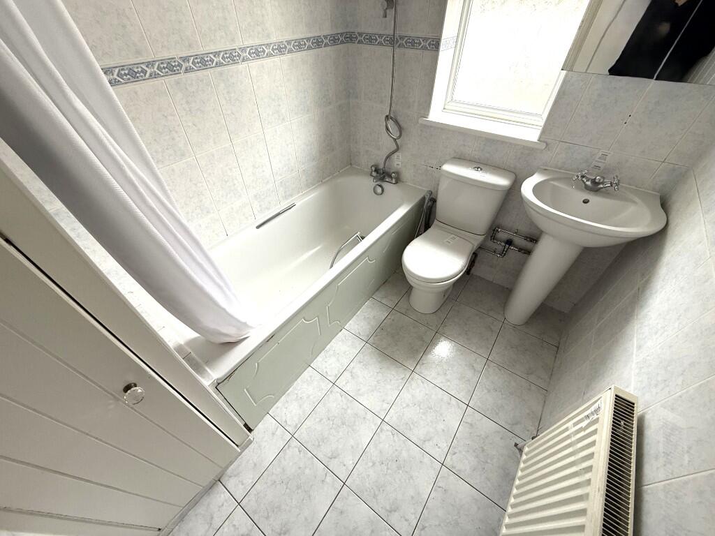 FITTED BATHROOM