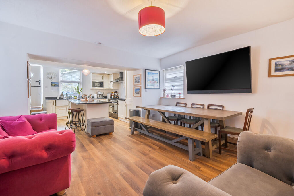 Kitchen/Dining Ro...