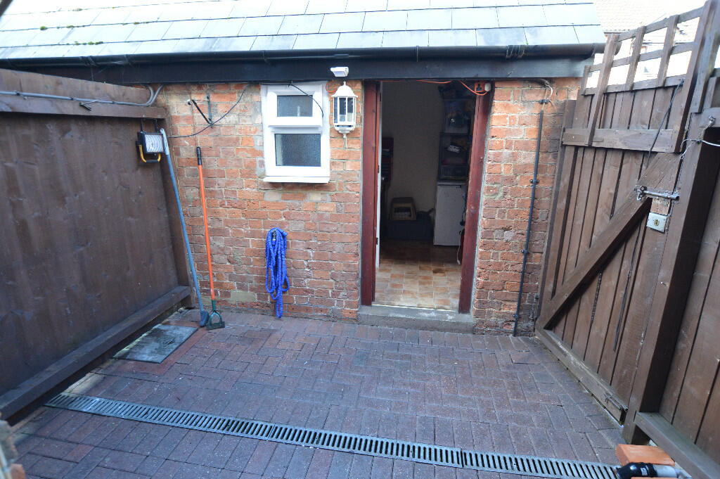 Courtyard Garden