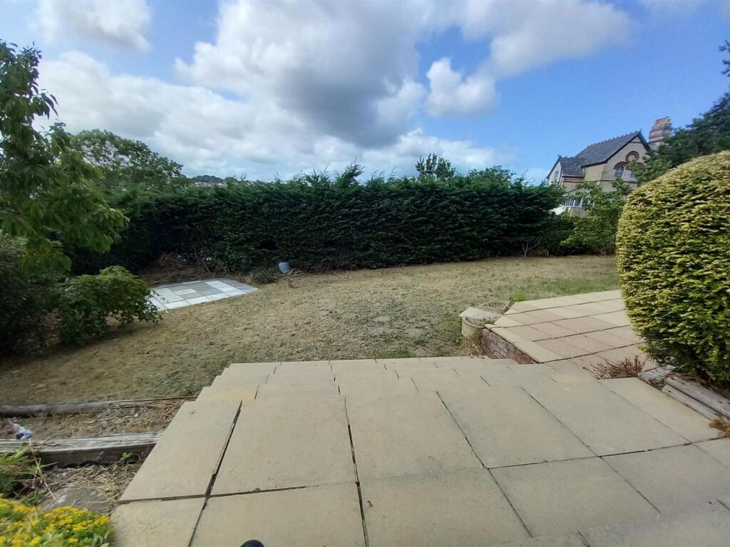 Mill House Gdn 1.jpg