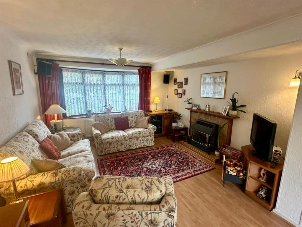 WhatsApp Image 2025-09-17 at 13.46.49_b366dcc1.jpg