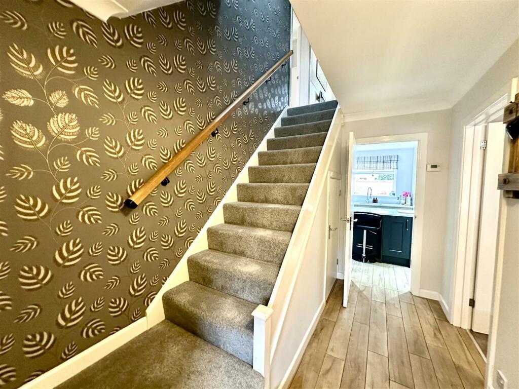 FIRST FLOOR STAIRS AND LANDING
